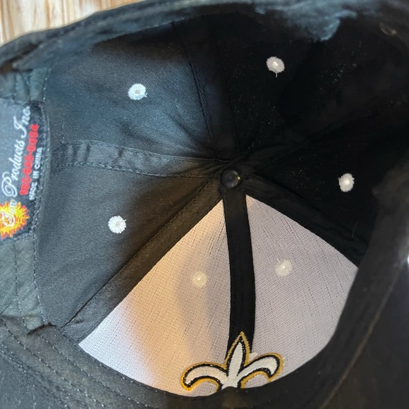 New Orleans Saints Hat Cap Adjustable Black White Pre Owned Excellent Condition - Picture 2 of 5